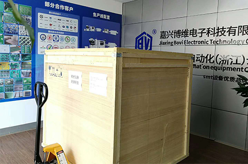安徽客戶SMT設(shè)備專車送貨，貨到上門安裝調(diào)試