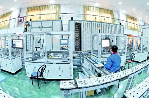 2020年全省工業(yè)總產(chǎn)值達(dá)2萬億元，貴州省發(fā)力大數(shù)