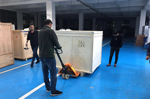 蚌埠客戶SMT設(shè)備專車送貨，貨到上門安裝調(diào)試